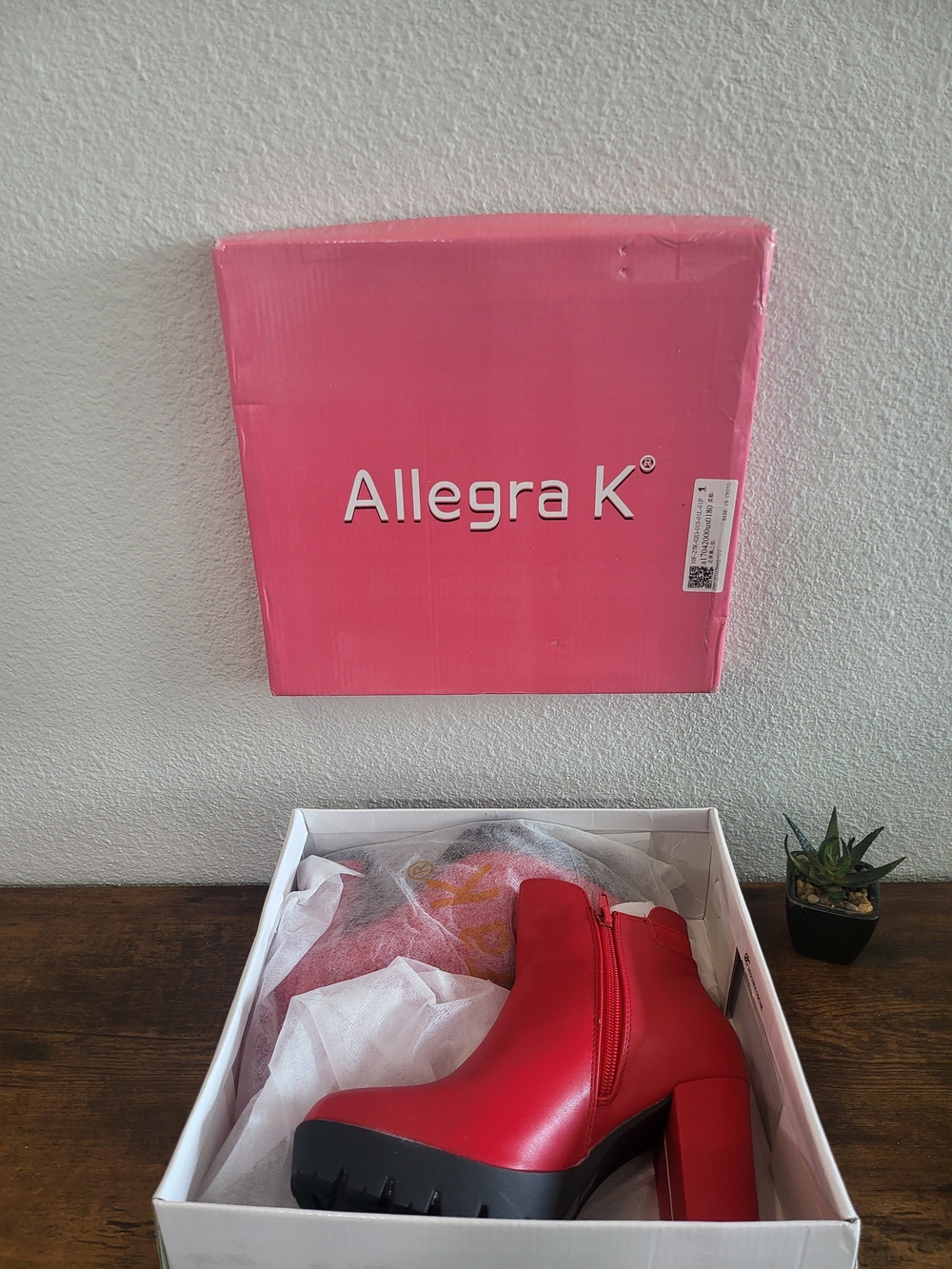 Allegra K Red Chunky Heel Ankle Booties Never Worn New in Box Size 8.5